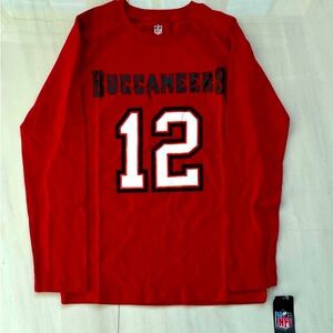 New NFL Tampa Bay Buccaneers Tom Brady long sleeve shirt size s-8 with tags